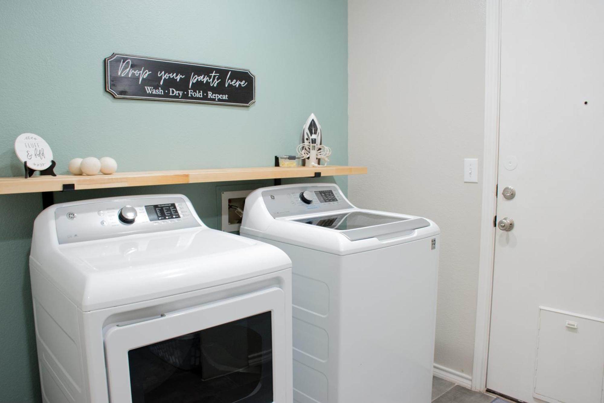 Texas Roots: King Beds And Modern Comfort Holiday home *
